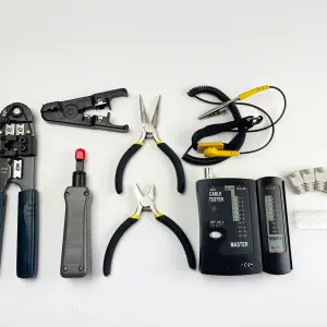 KIT OUTILLAGE S-TEK 18 PIECES